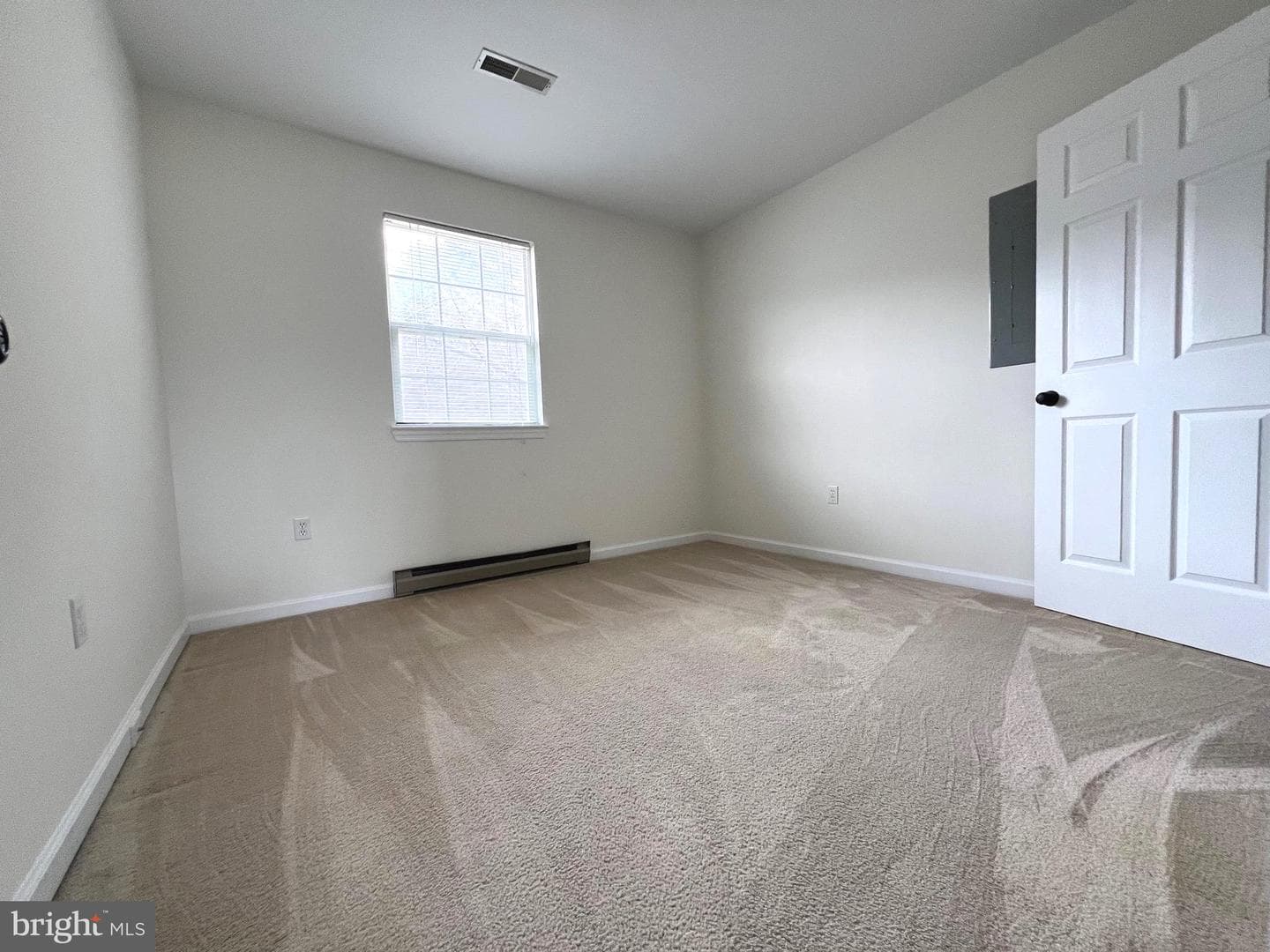 709 Governors Avenue photo 14