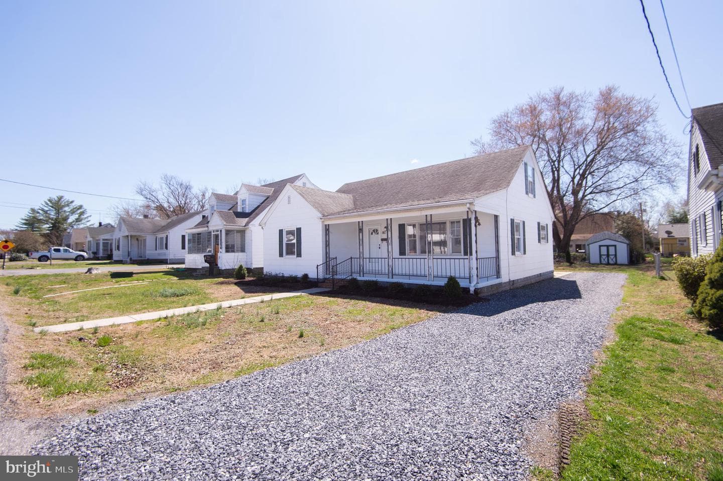 412 E Appleby Avenue photo 38