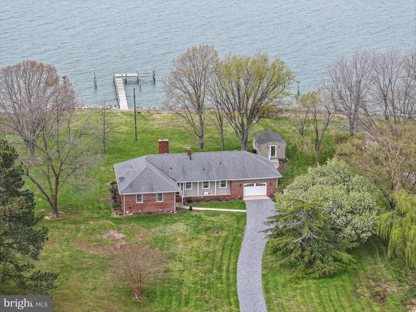 1226 Horse Point Road photo 1