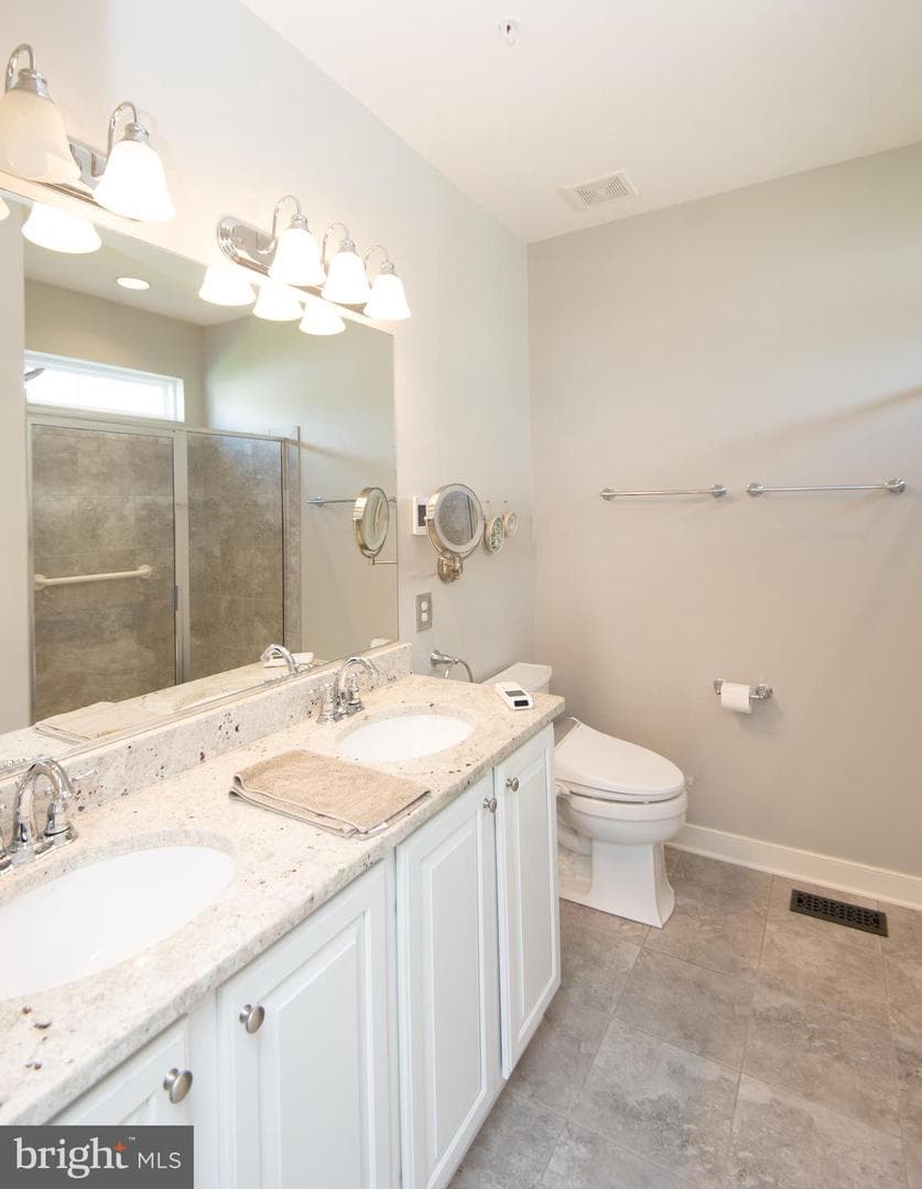 304 Regulator Drive S photo 28