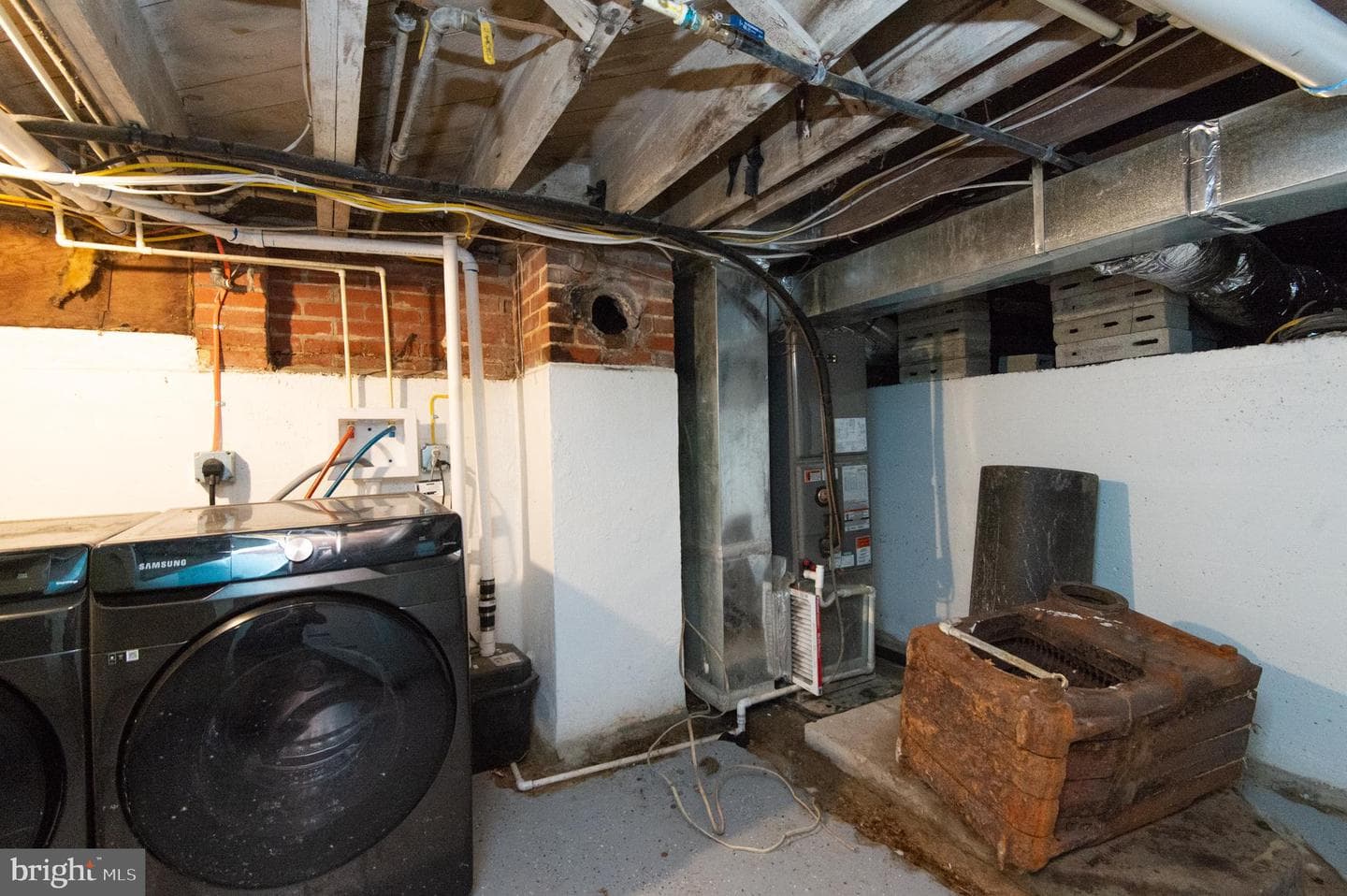 417 Bayly Avenue photo 17