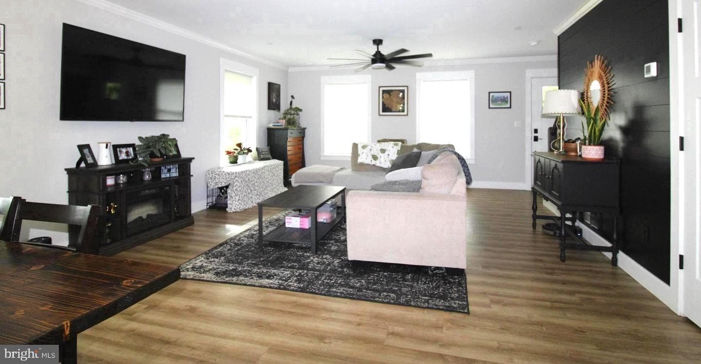 116 Trinity Court photo 16