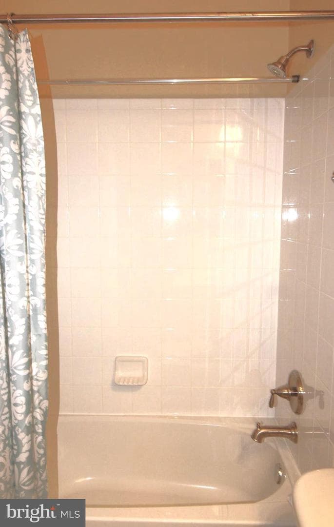 413 Waterfield Court photo 14