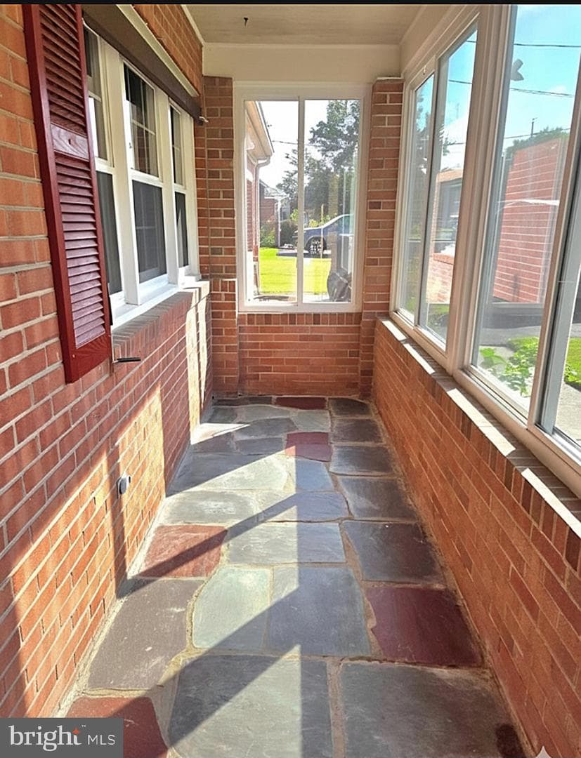 601 Edlon Park Drive photo 2