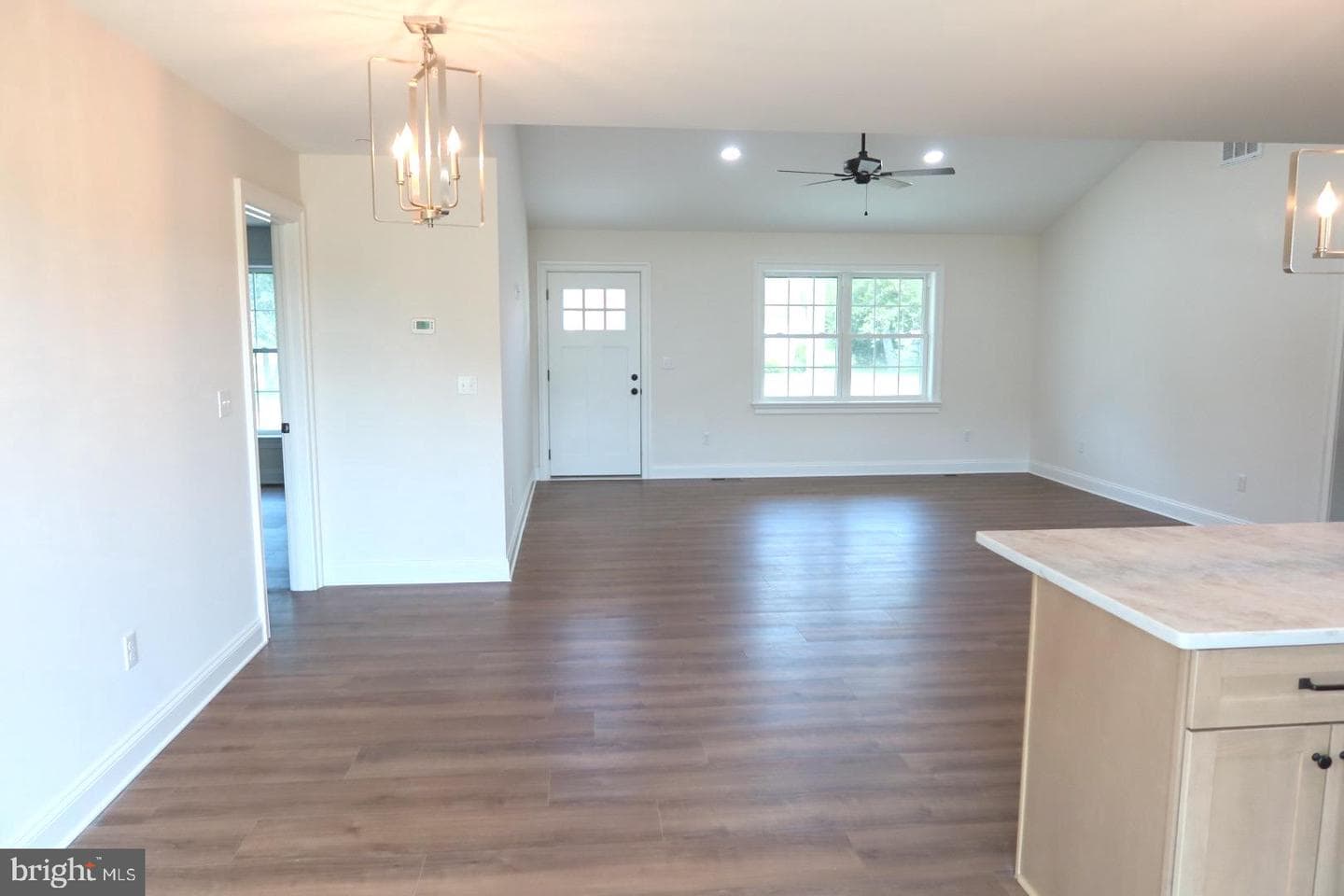 5412 Richardson Road photo 11