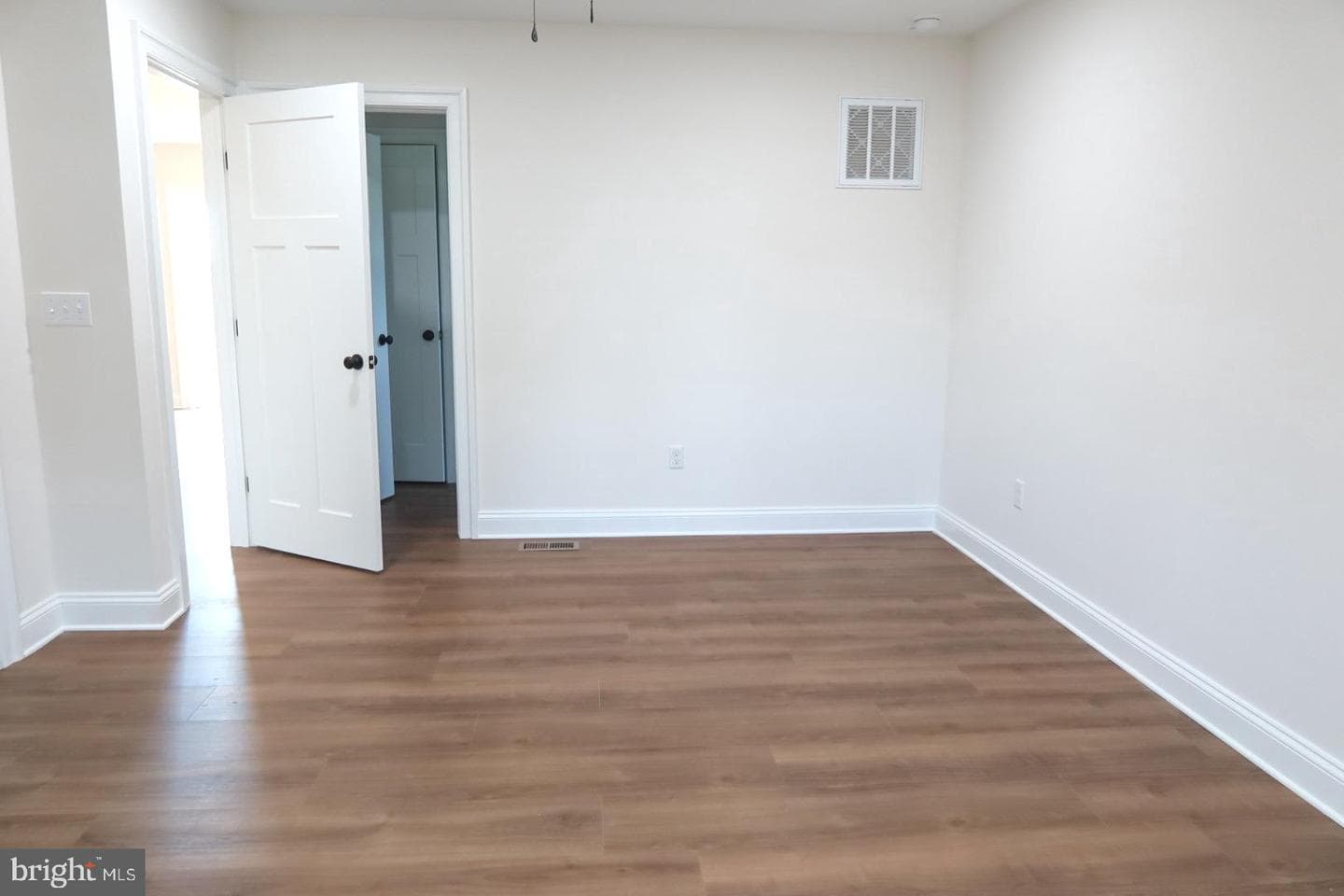 5412 Richardson Road photo 16