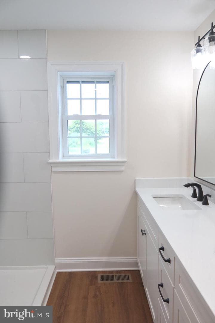 5412 Richardson Road photo 26