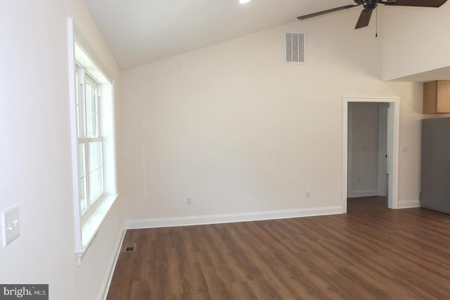 5412 Richardson Road photo 3