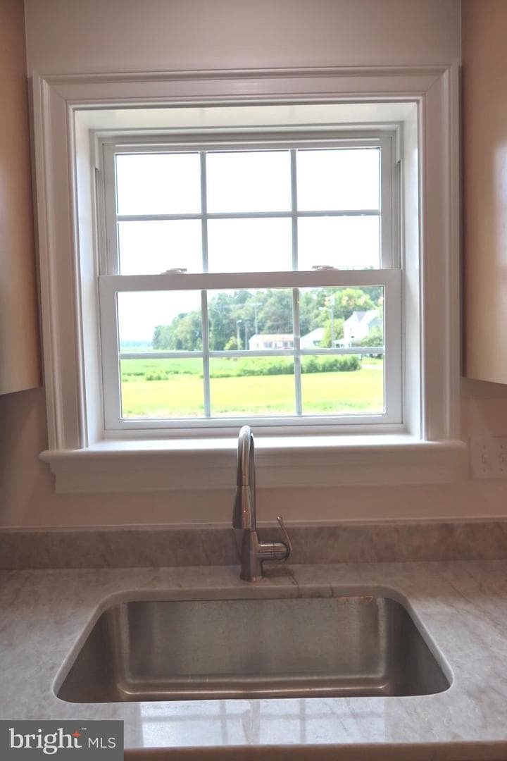 5412 Richardson Road photo 9