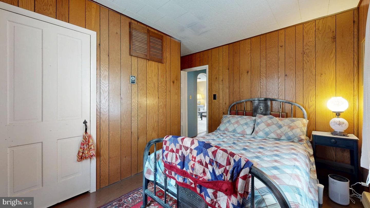 1105 Holland Avenue photo 20