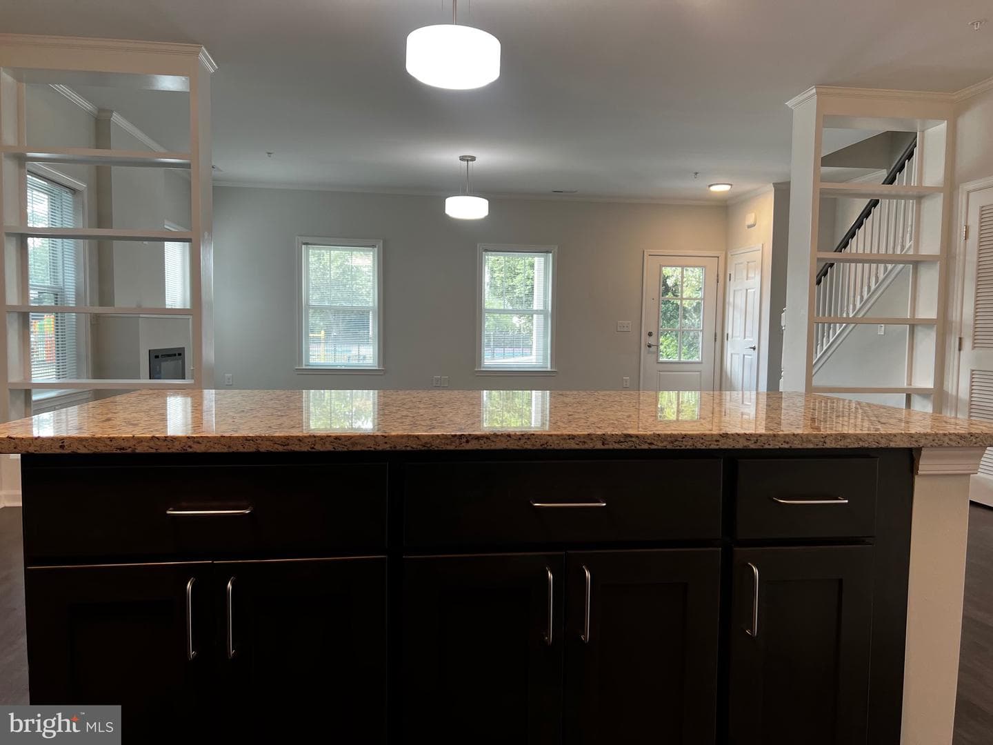 634 Douglas Street photo 11