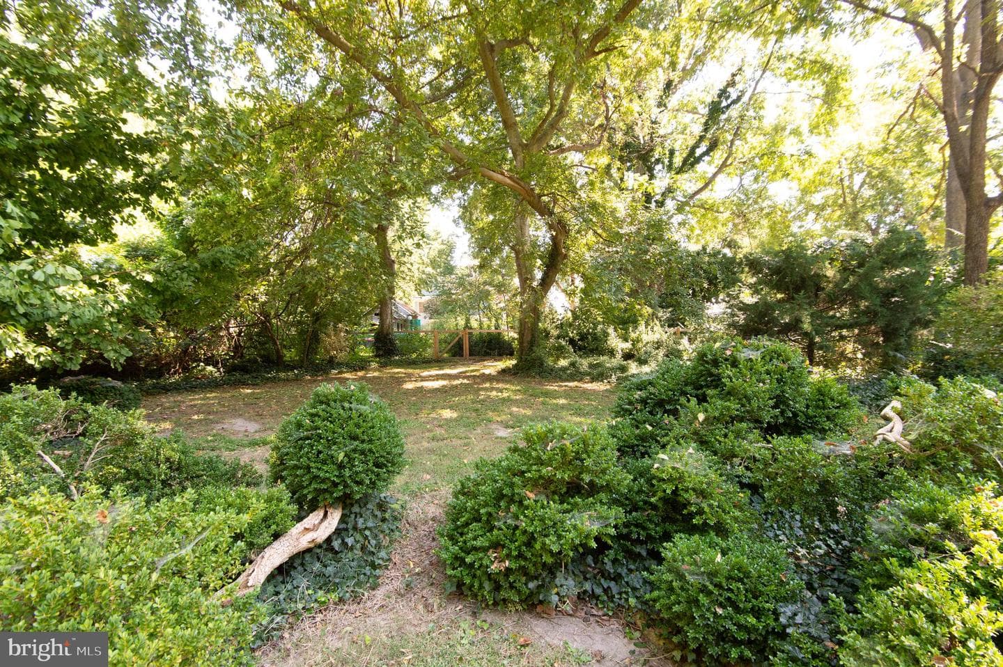 122 Vue De Leau St photo 37