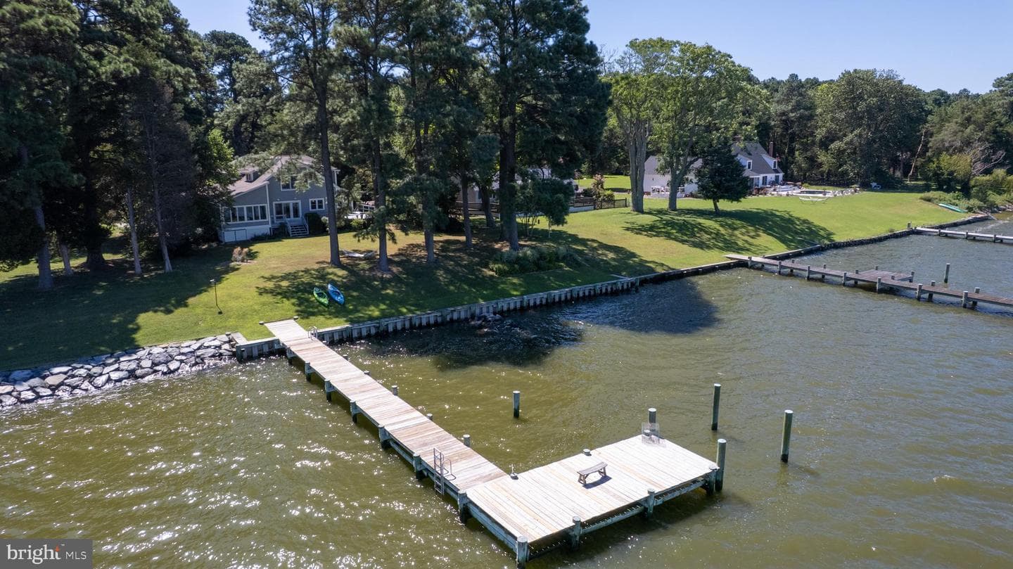 5704 Beach Haven Road photo 4