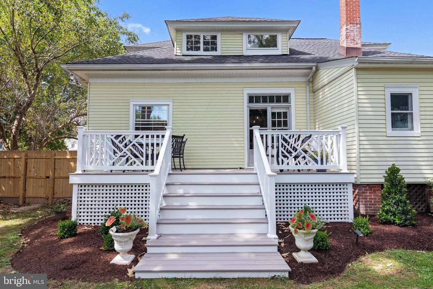 306 Oakley Street photo 10