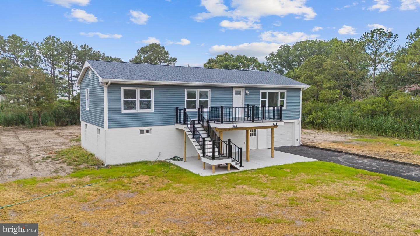 921 Parsons Drive photo 3