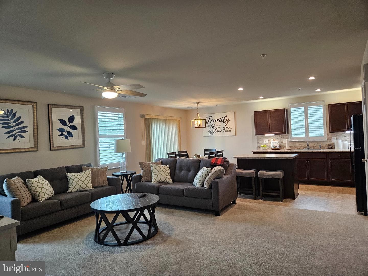 131 Mariners Way photo 4