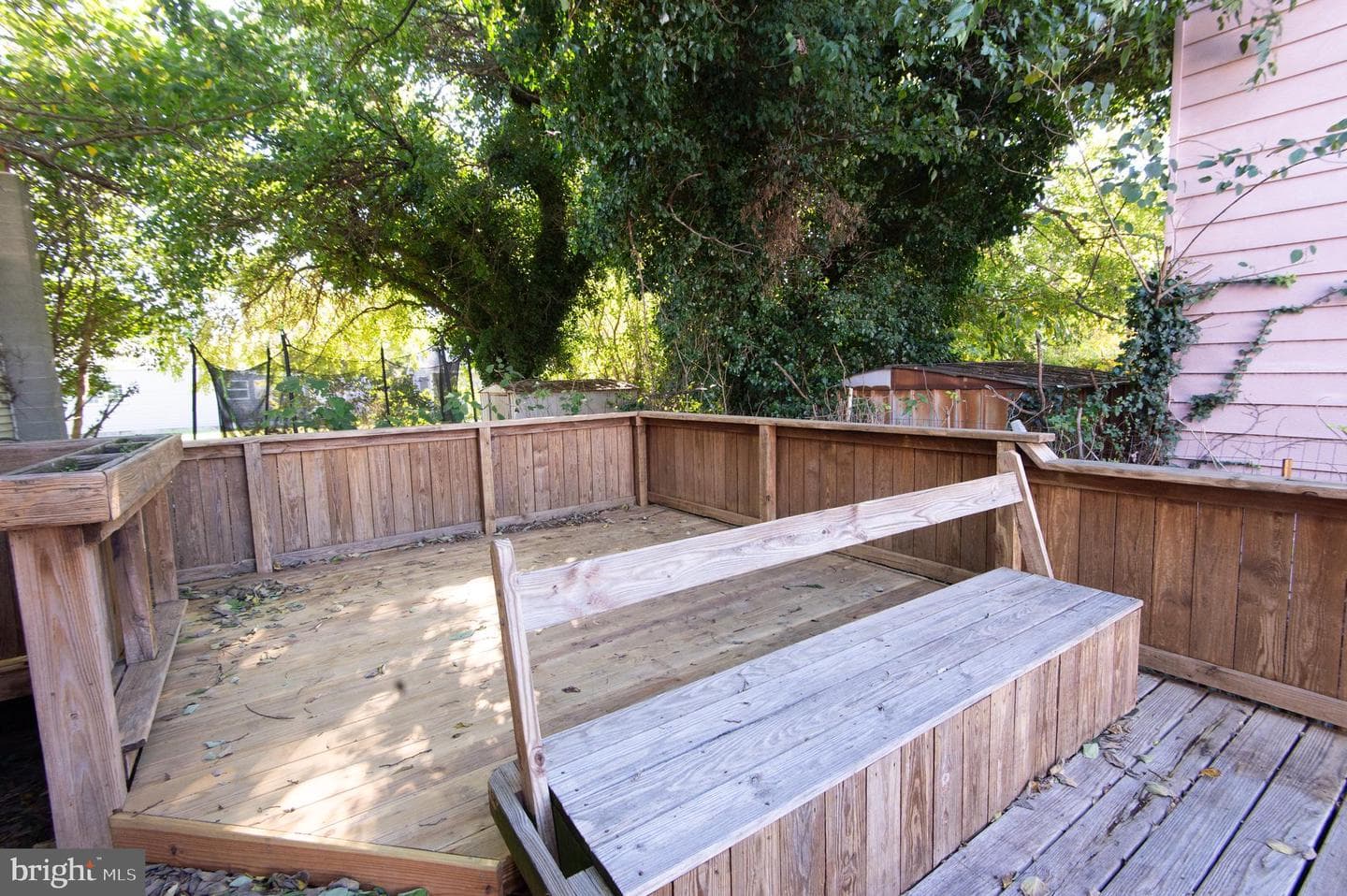102 Hayward photo 31