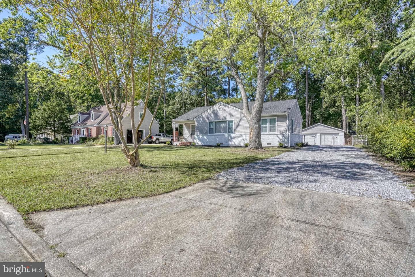 607 Edlon Park Drive photo 3