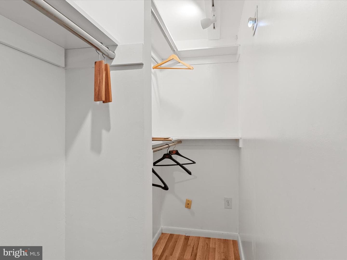 220 Market Square #4c photo 37