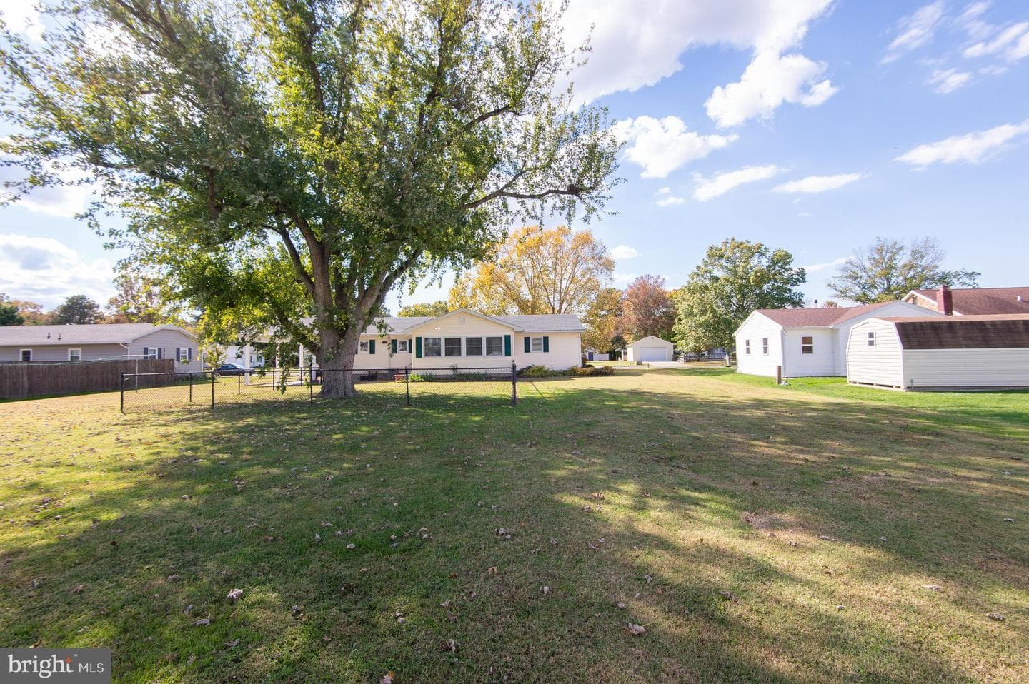 2 Oriole Drive photo 52