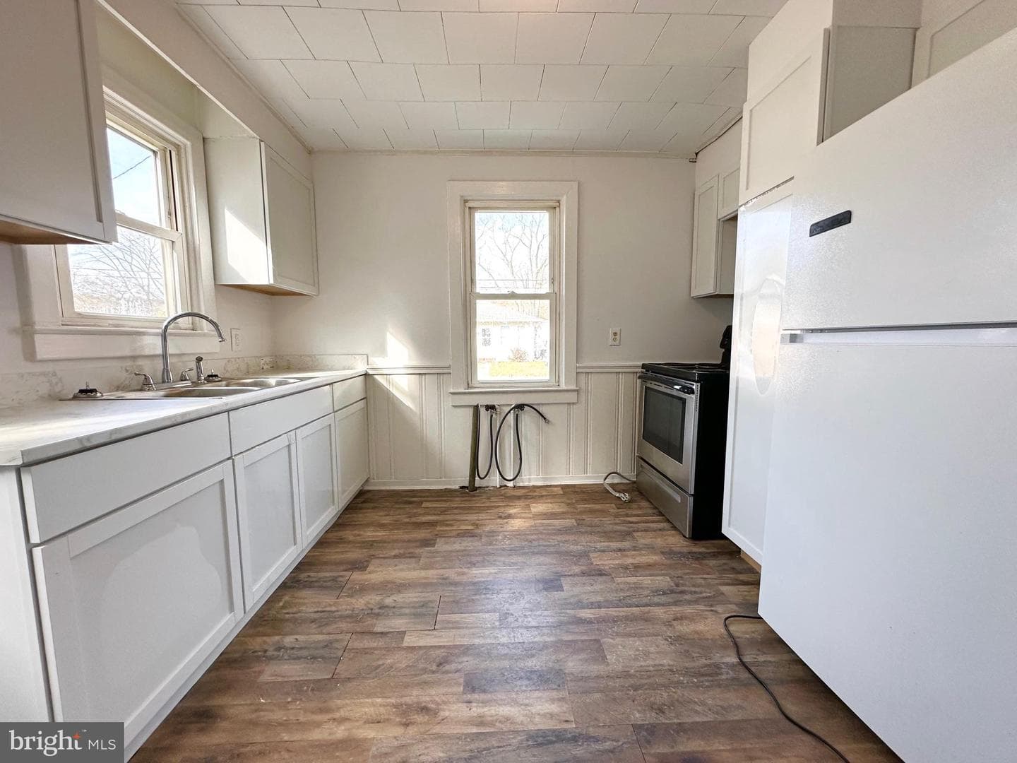 430 Leonards Lane photo 7