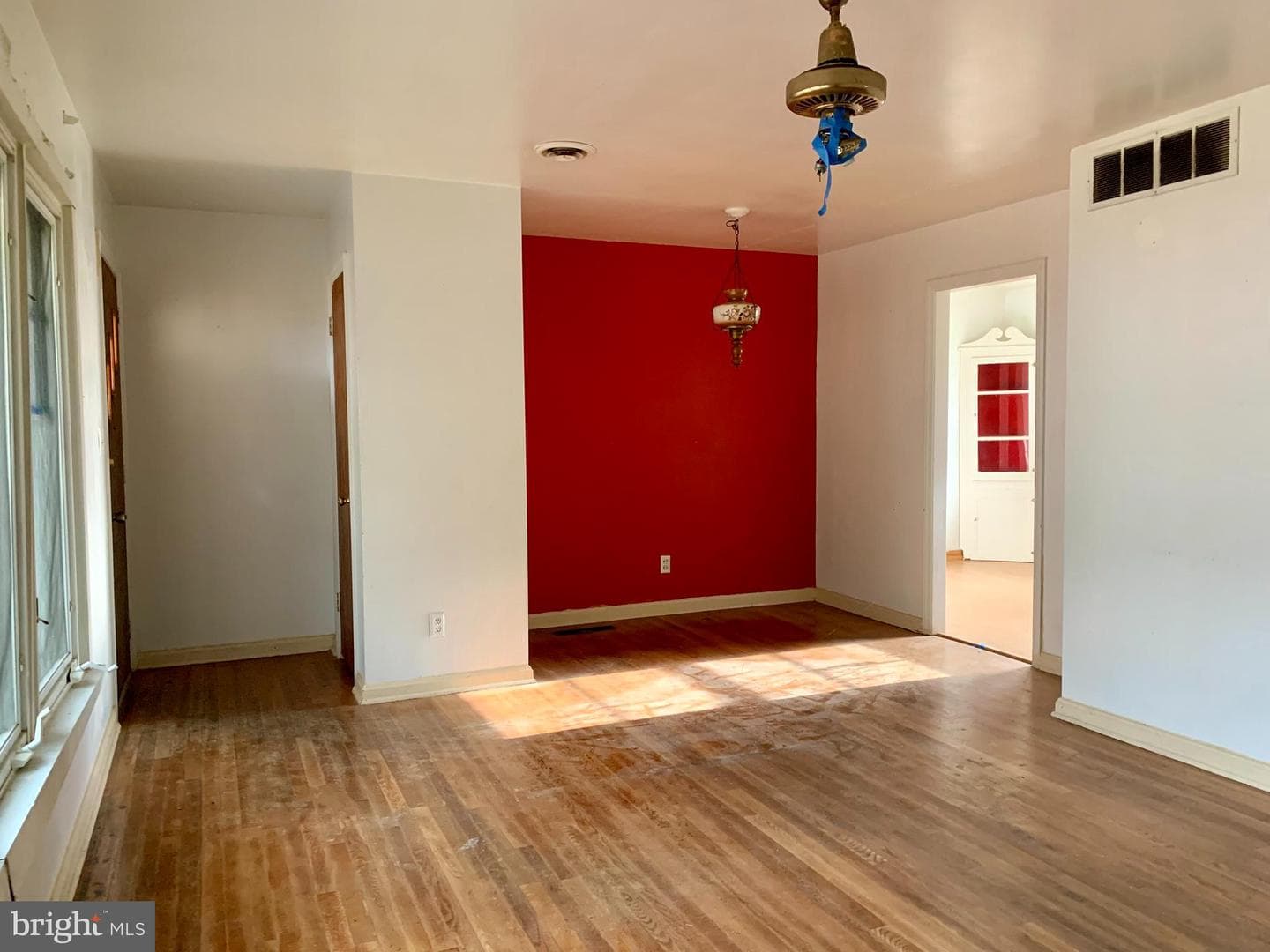 10 Bay View Avenue photo 11