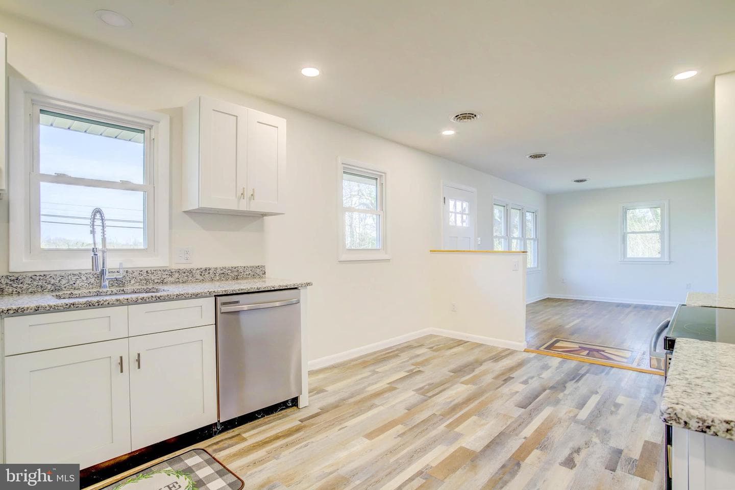 2229 Hudson Road photo 19