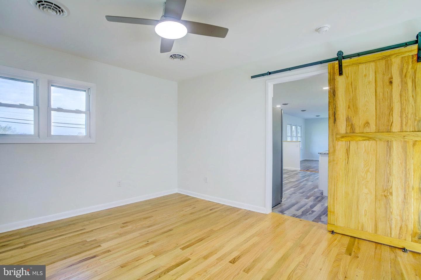 2229 Hudson Road photo 34