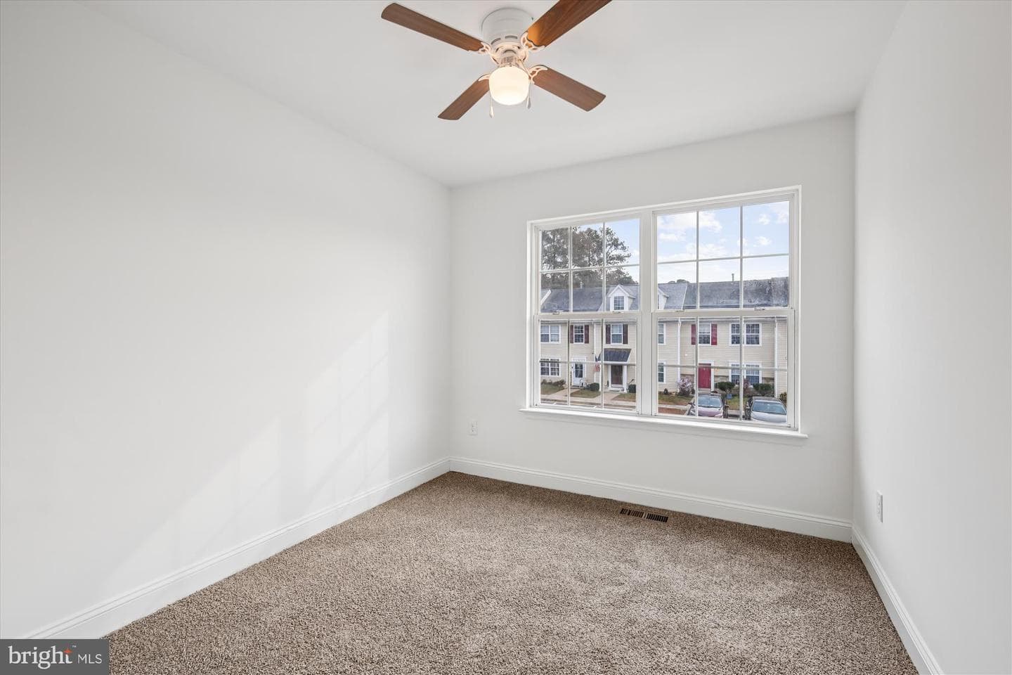 402 Ruddy Duck Court photo 26