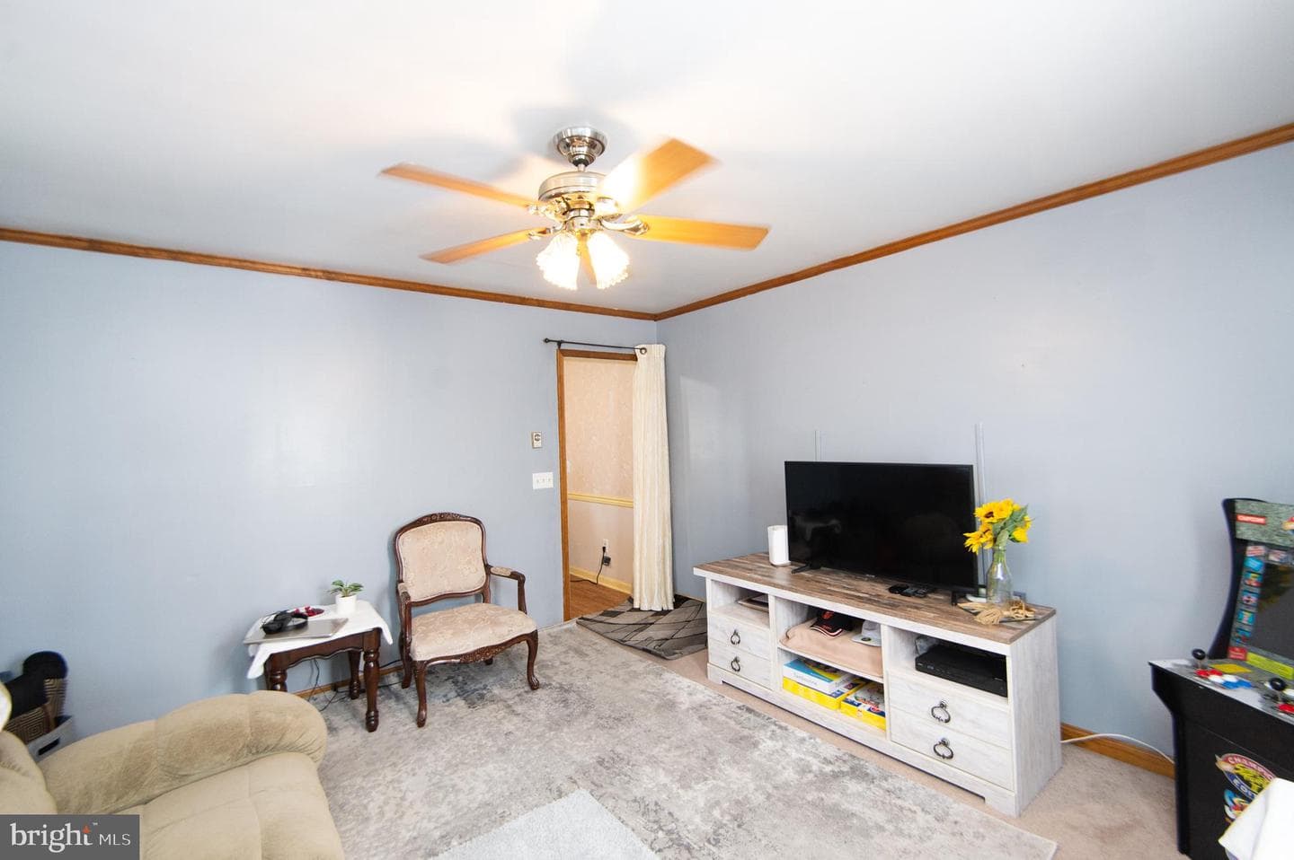807 Bayly Road photo 16