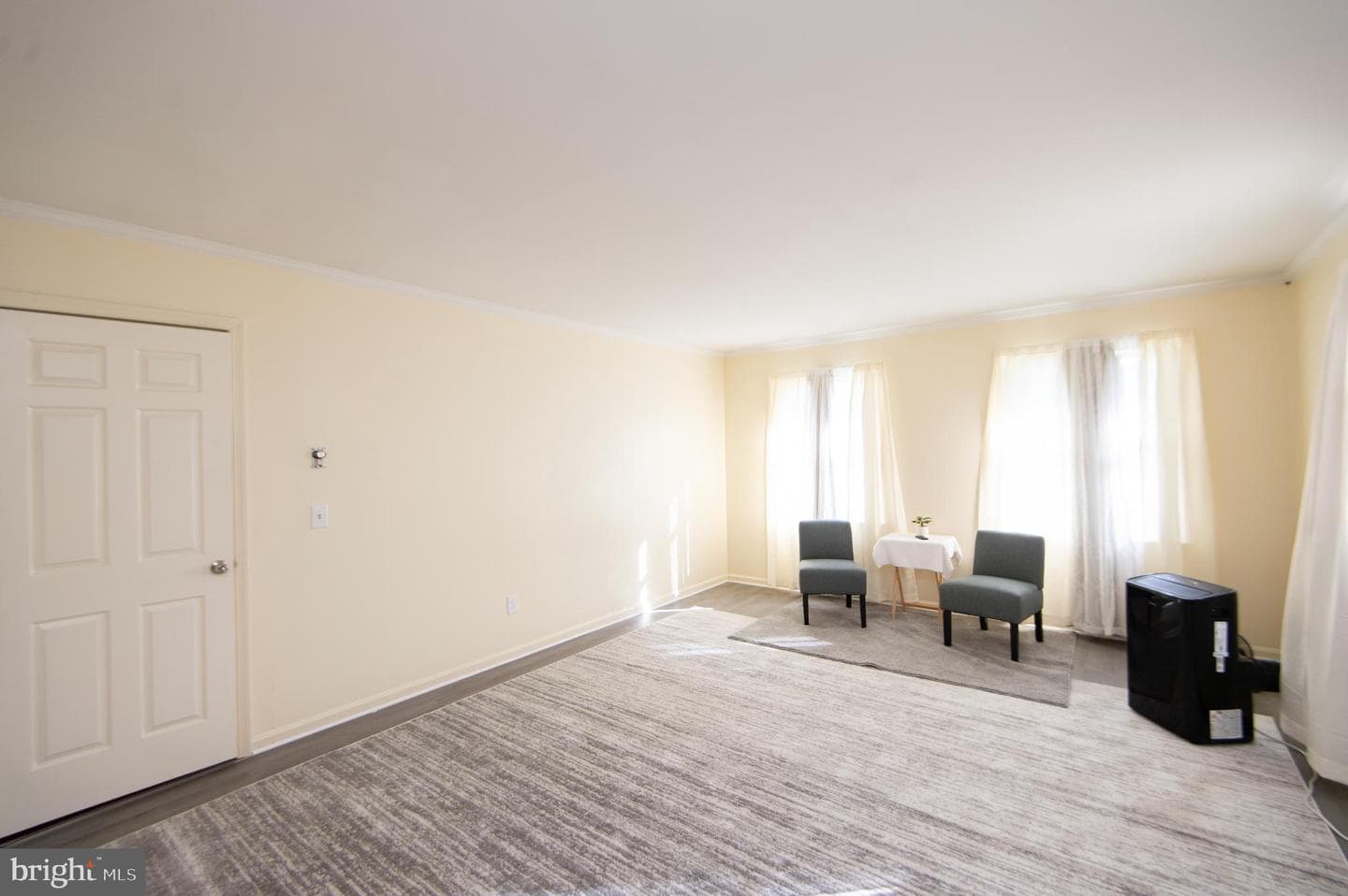 807 Bayly Road photo 24