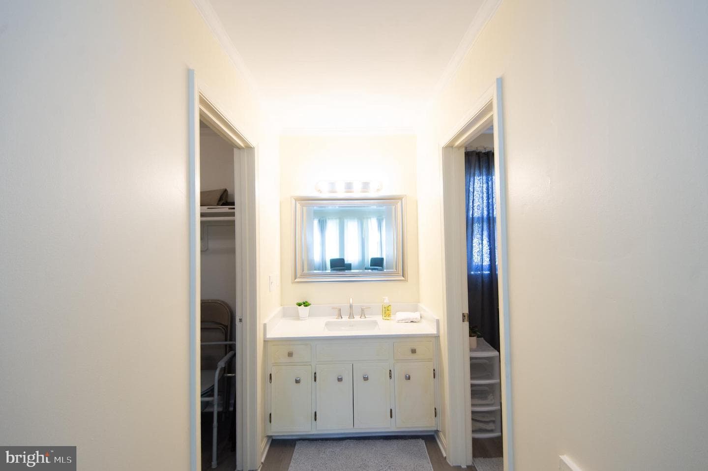 807 Bayly Road photo 27