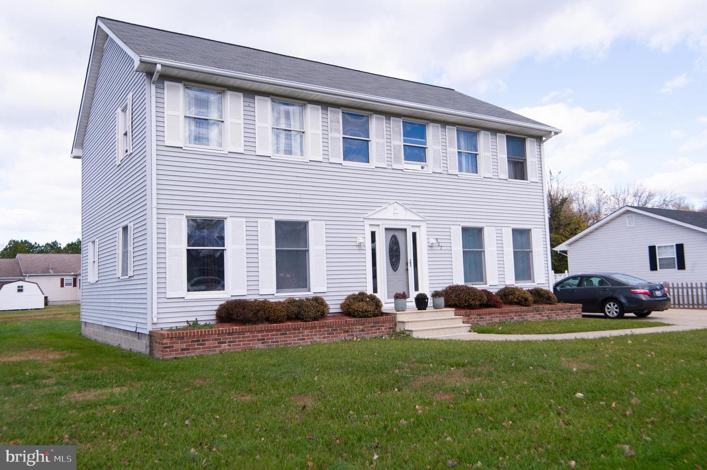 807 Bayly Road photo 35