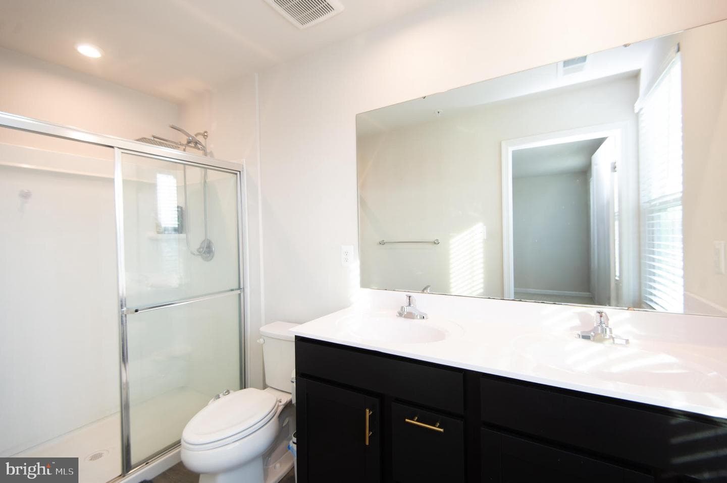 120 Mariners Way photo 12