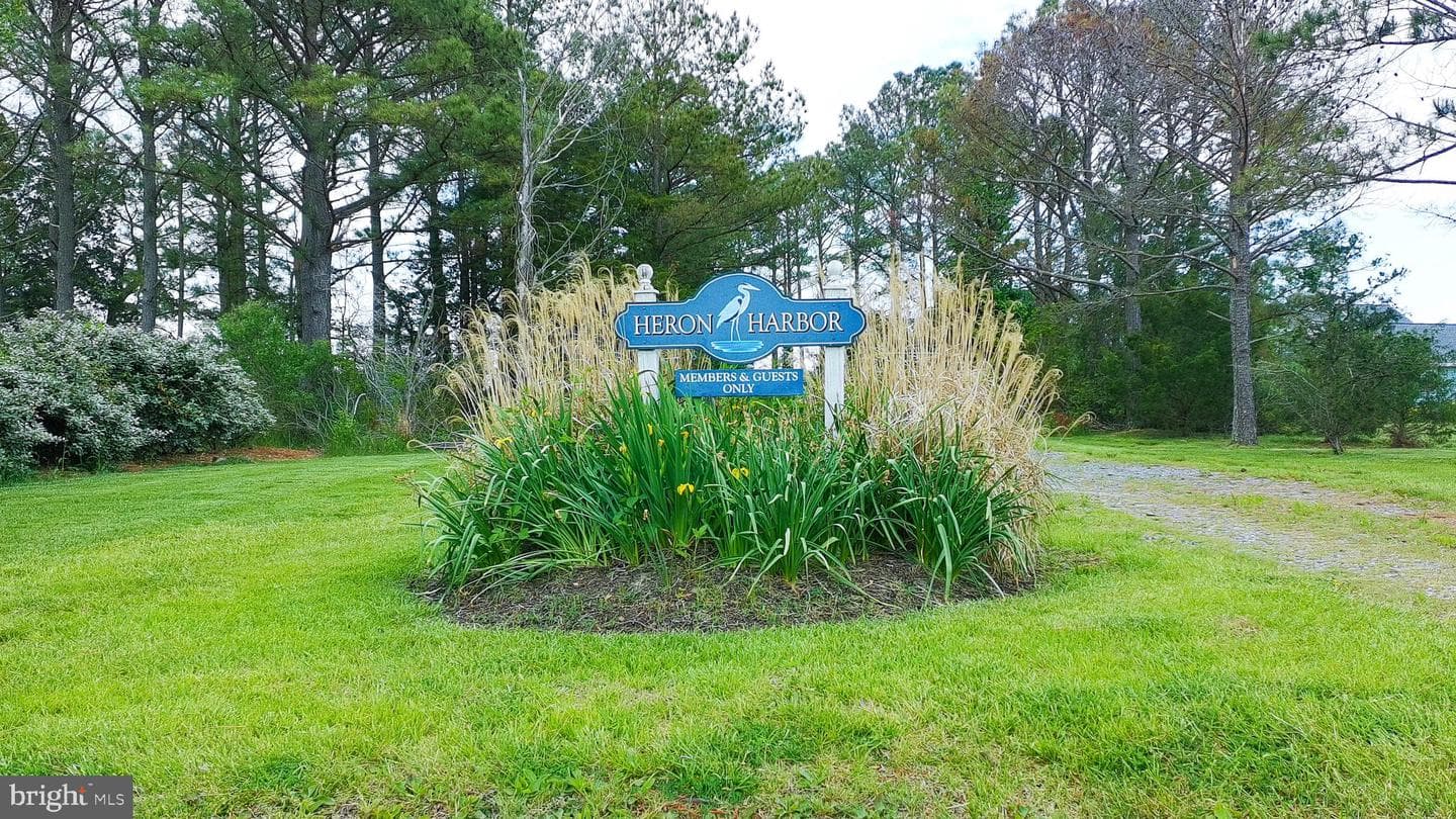 5211 Heron Road photo 42