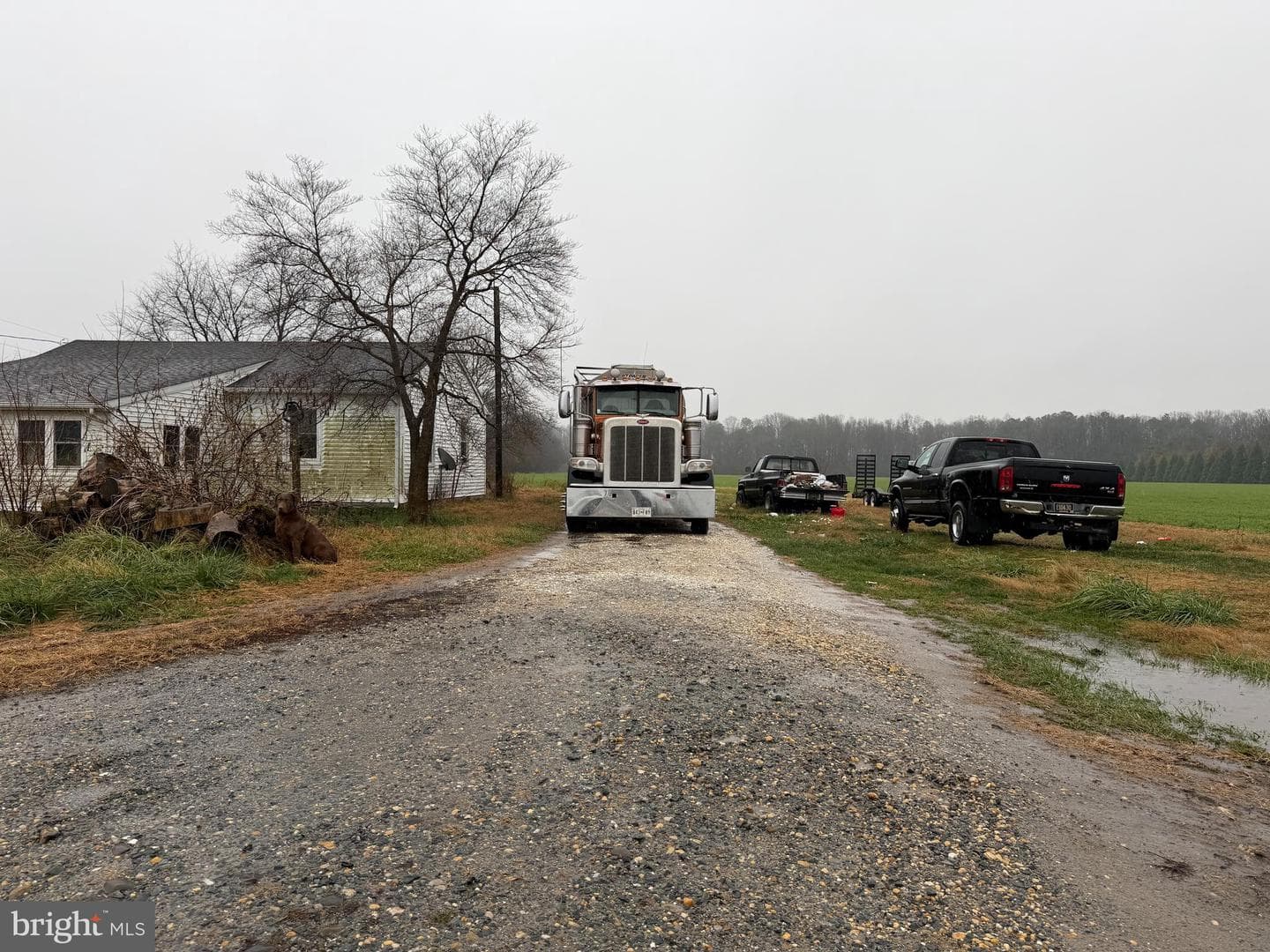 5035 River Road photo 2