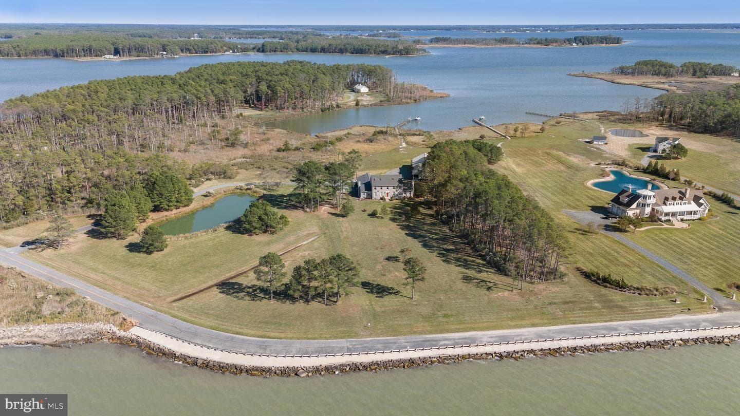 5253 Ragged Point Road photo 4