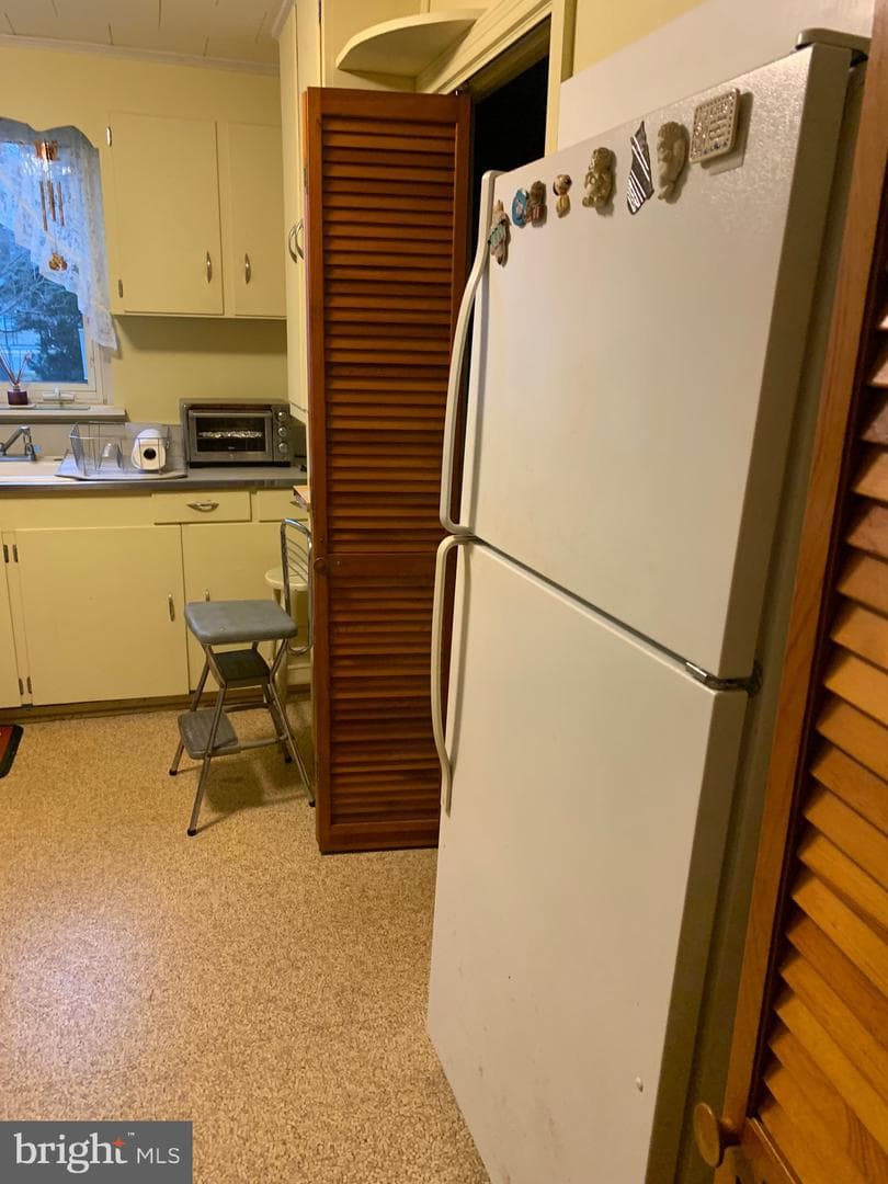 311 Somerset Avenue photo 2