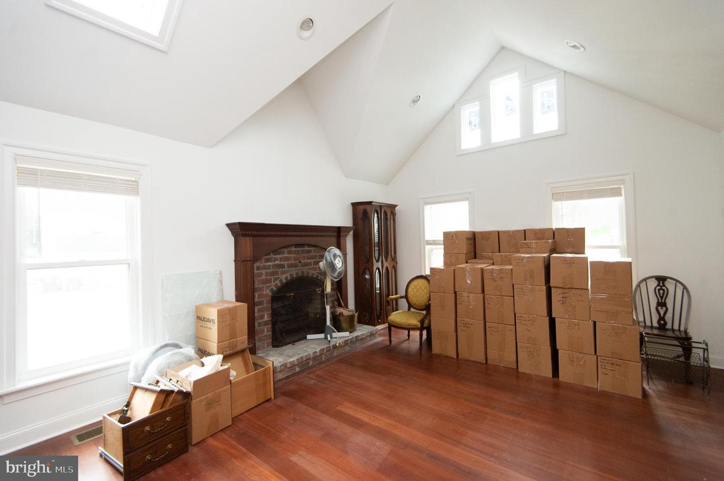 1003 Travers Street photo 21