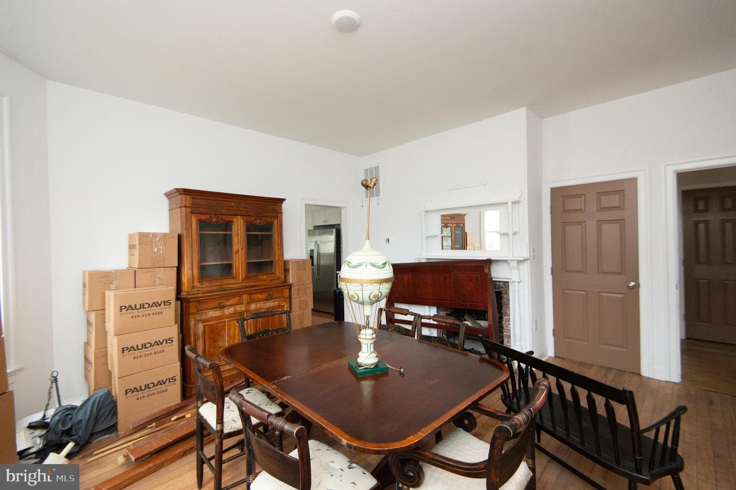 1003 Travers Street photo 37