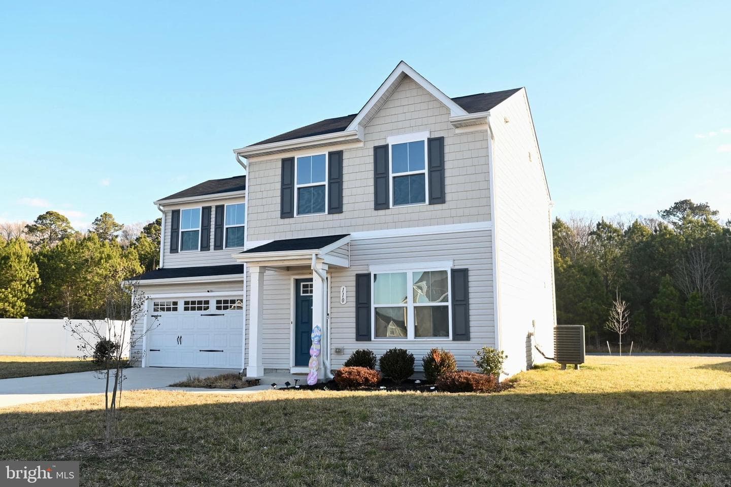 110 Mariners Way photo 1
