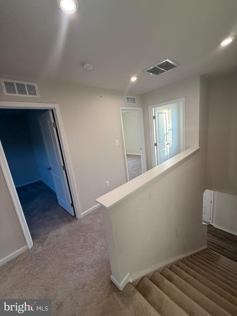 110 Mariners Way photo 15
