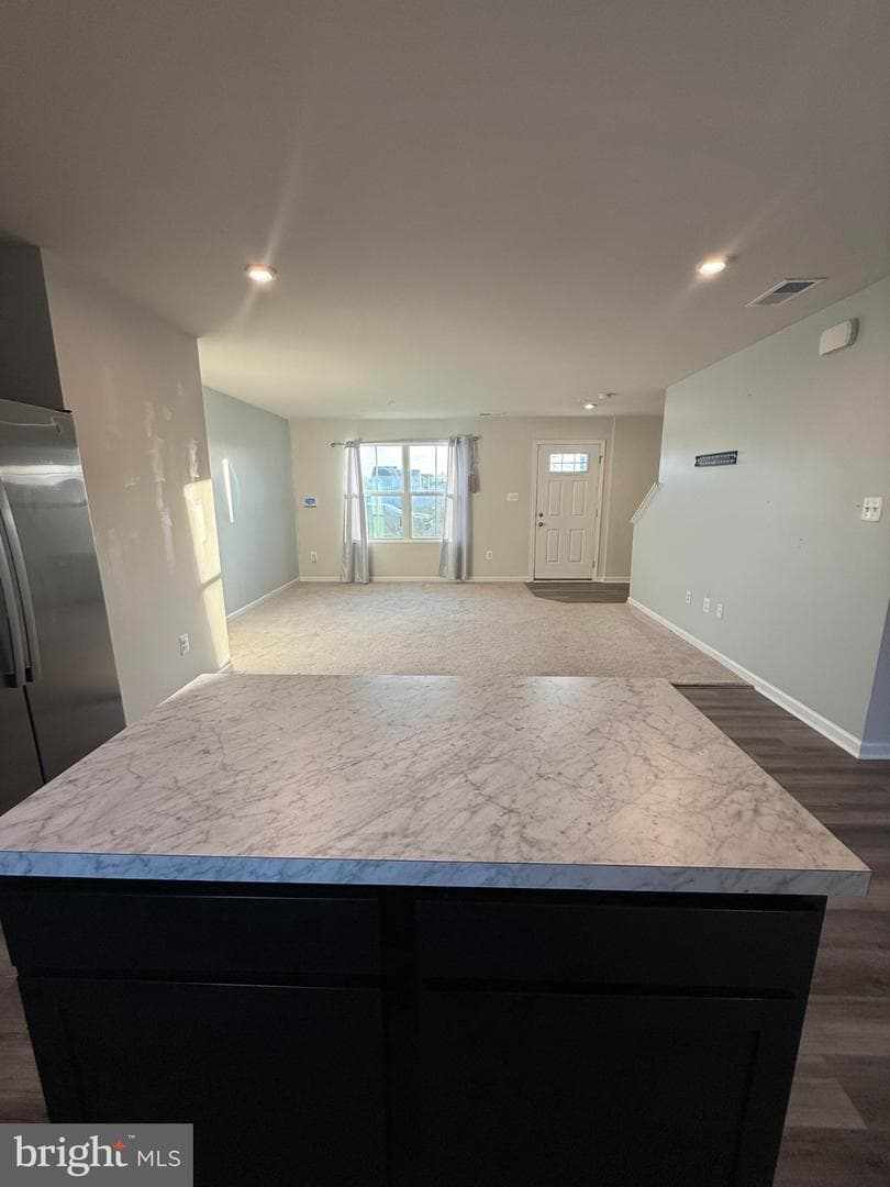 110 Mariners Way photo 4