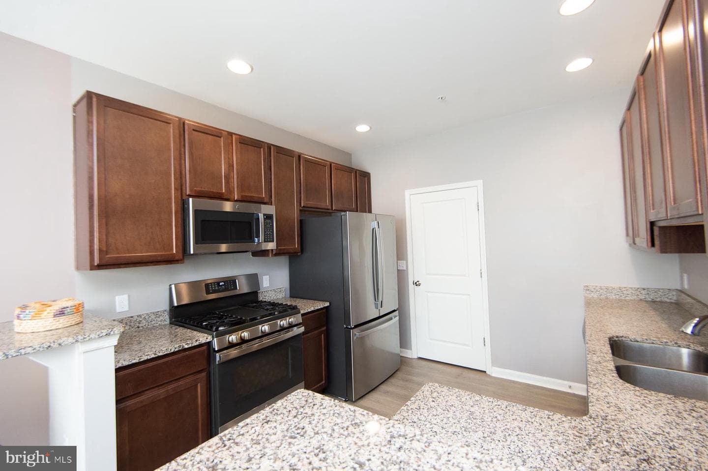159 Regulator Drive N photo 8