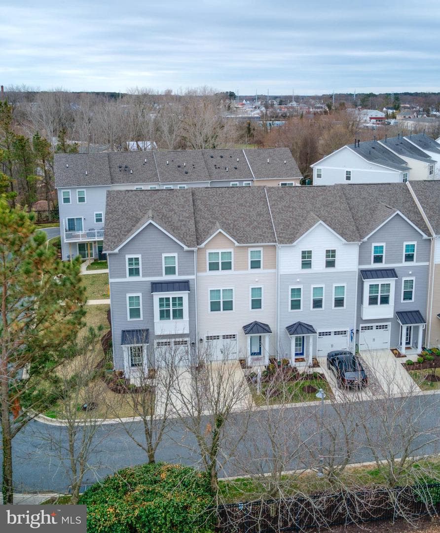 343 Shipyard Drive photo 69