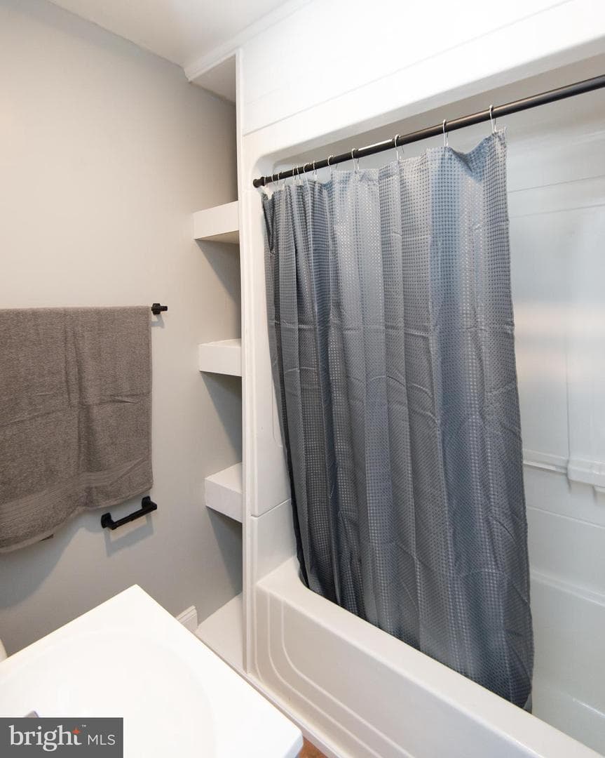 205 Byrn Street photo 29