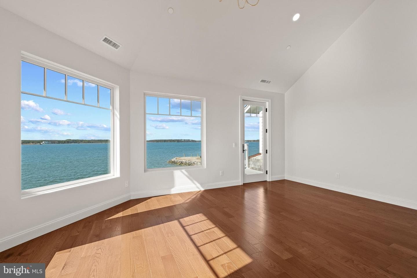 1301 Broadview Drive photo 35