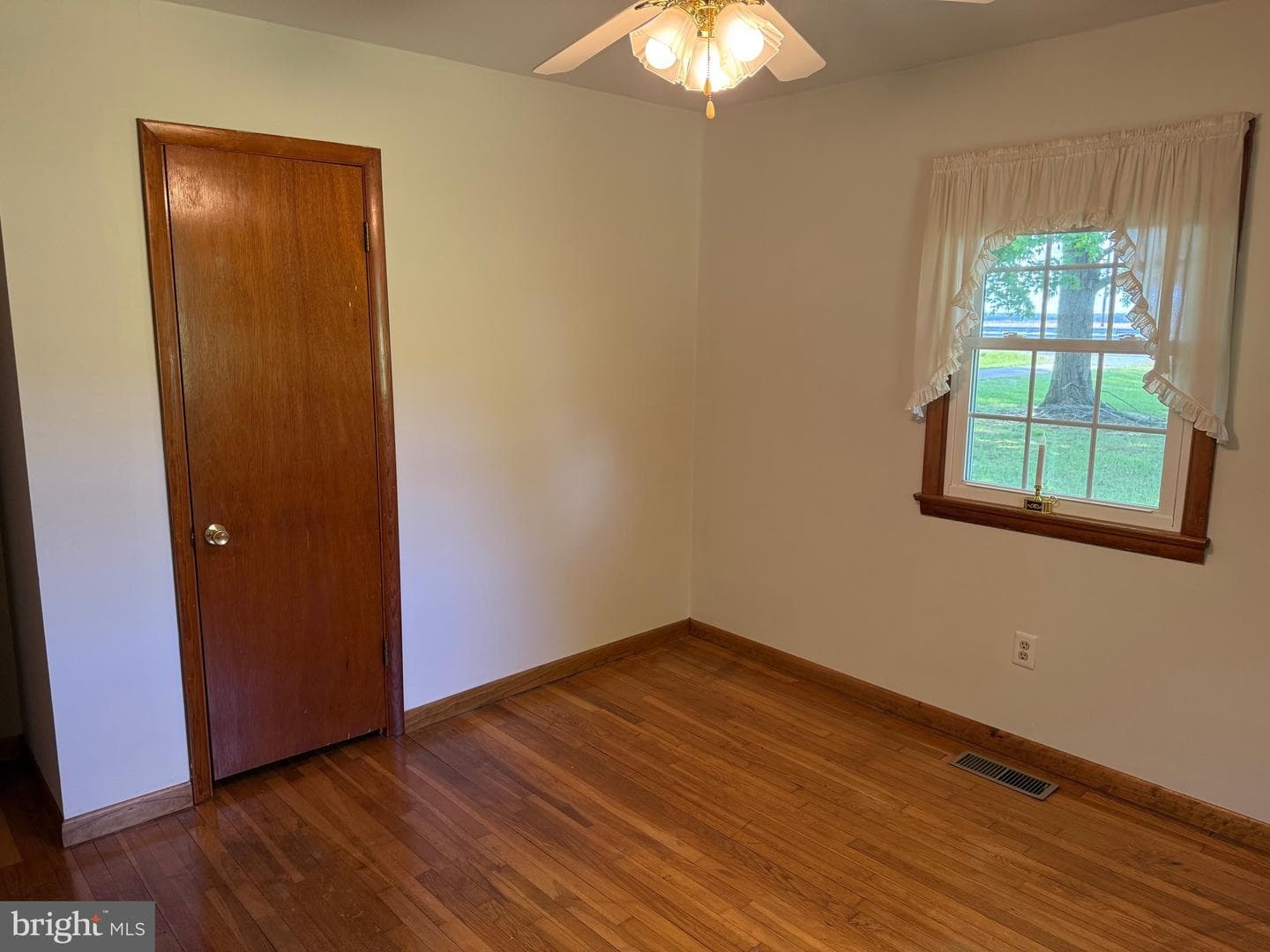 4158 Ocean Gateway photo 13