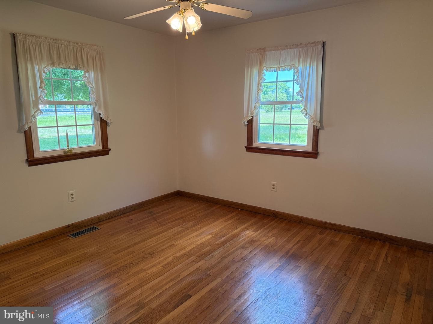 4158 Ocean Gateway photo 16
