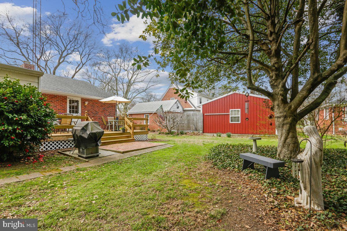 1205 Hambrooks Boulevard photo 4